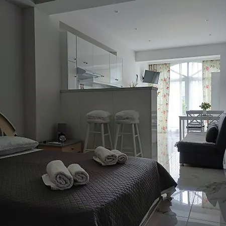 Aggelikas 2 * Palaiokastritsa