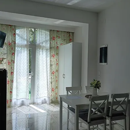 Aggelikas 2 * Paleokastritsa
