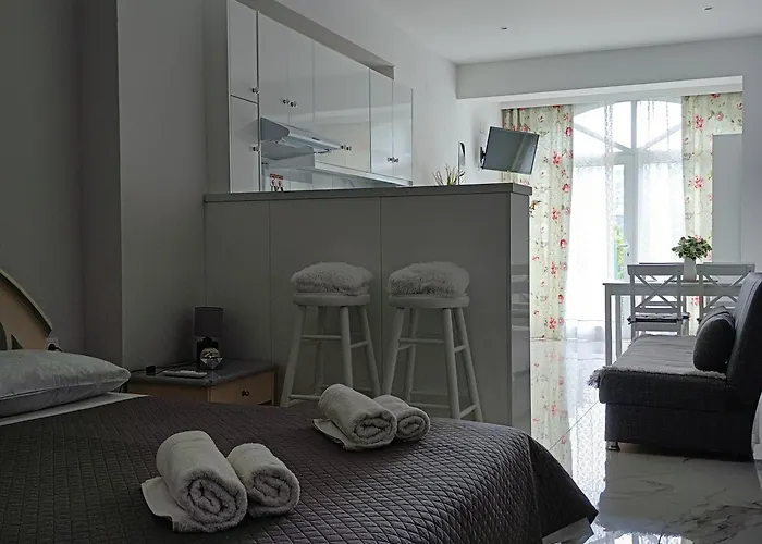 Aggelikas 2 * Παλαιοκαστρίτσα